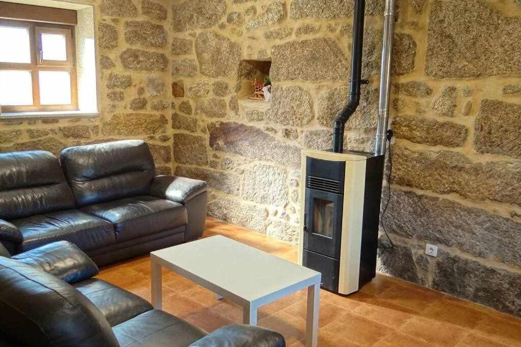 Cuberto Darriba Casa Restaurada En Canedo Карнота Экстерьер фото